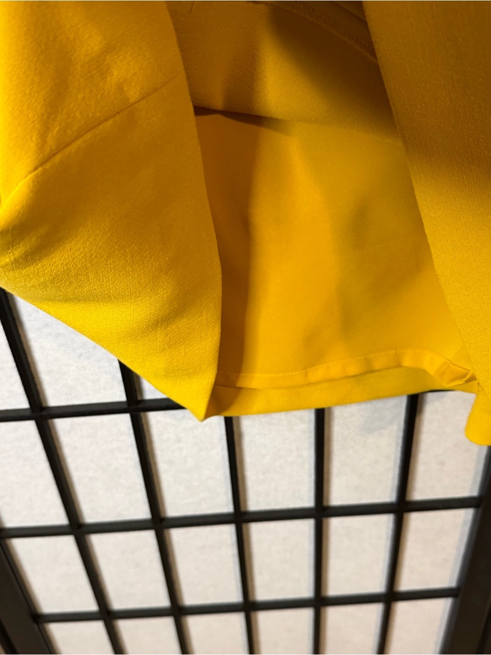 Eliza J Yellow Shift Dress Sleeveless Tailored Button Front Dress Size 8 - Picture 3 of 7